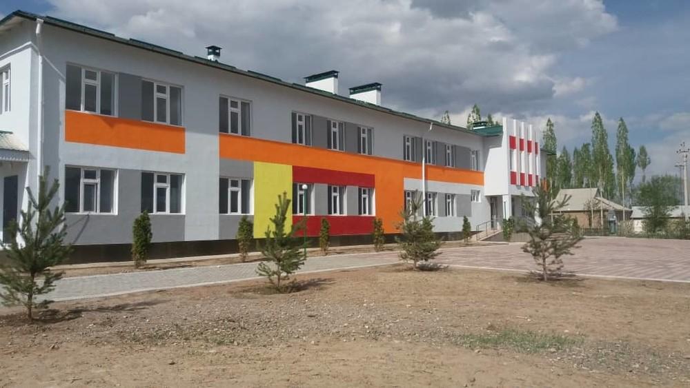 142 мектепте 1-2-класстар үчүн кошумча орундар ачылат